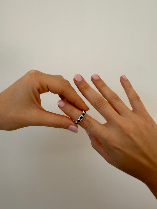 Multi circle enamel cluster ring